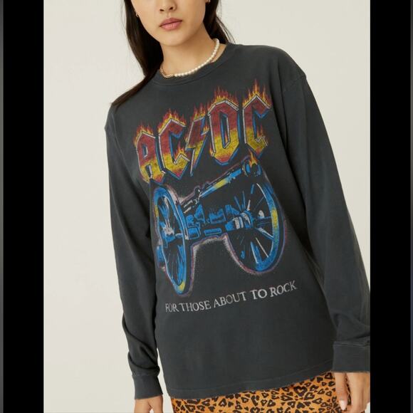 Daydreamer AC/DC For Those About to Rock Long Sleeve Top in Vintage Black Small - Picture 2 of 9